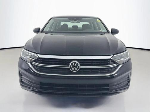 Deep Black Pearl 2024 Volkswagen Jetta 1.5T S