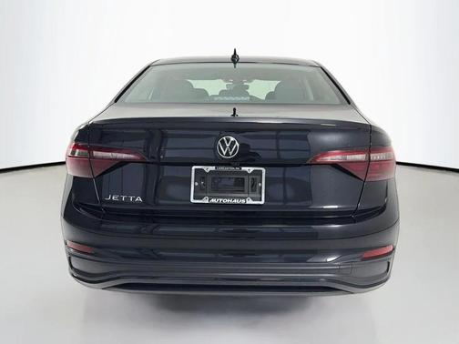 Deep Black Pearl 2024 Volkswagen Jetta 1.5T S