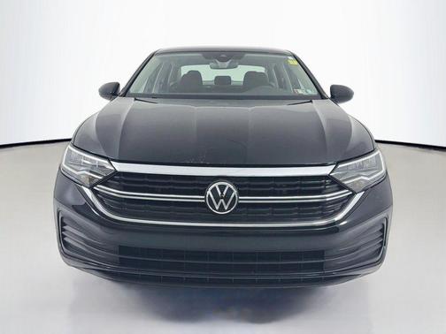 Deep Black Pearl 2024 Volkswagen Jetta 1.5T S