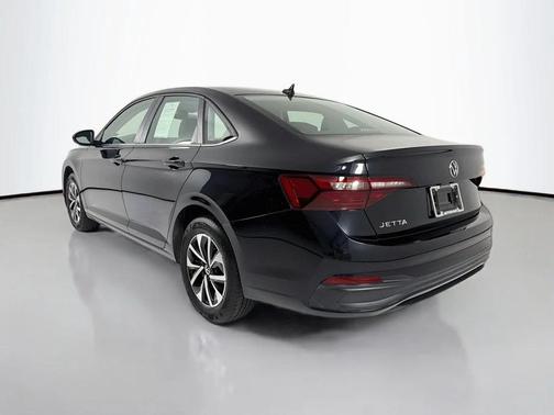 Deep Black Pearl 2024 Volkswagen Jetta 1.5T S