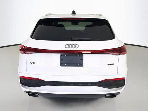 Arkona White 2025 Audi Q5 Premium TFSI quattro S tronic