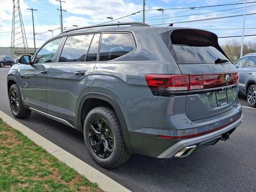 2025 Volkswagen Atlas 2.0T Peak Edition