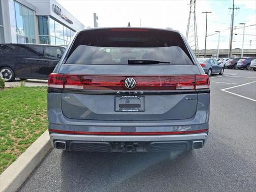 2025 Volkswagen Atlas 2.0T Peak Edition