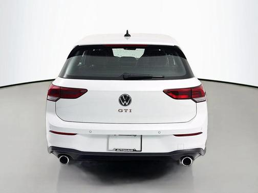 2024 Volkswagen Golf GTI 2.0T SE DSG