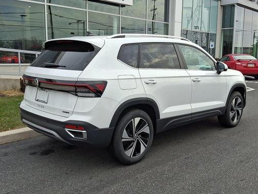 2026 Volkswagen Taos SE