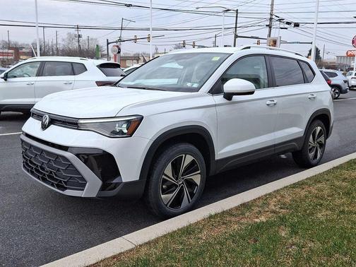 2026 Volkswagen Taos SE