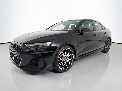 Mythos Black Metallic 2026 Audi RS 3 TFSI quattro S tronic