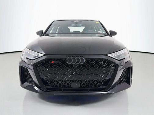 Mythos Black Metallic 2026 Audi RS 3 TFSI quattro S tronic
