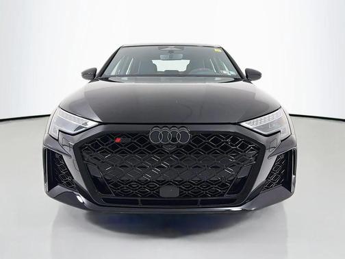 Mythos Black Metallic 2026 Audi RS 3 TFSI quattro S tronic
