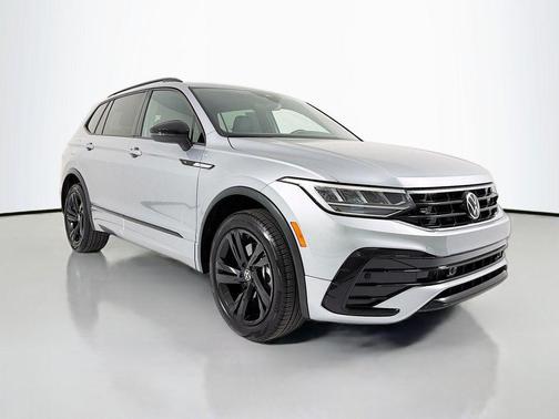 2024 Volkswagen Tiguan 2.0T SE R-Line Black 4MOTION