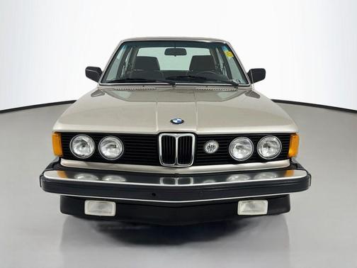 Bronzit Beige 1983 BMW 320 i