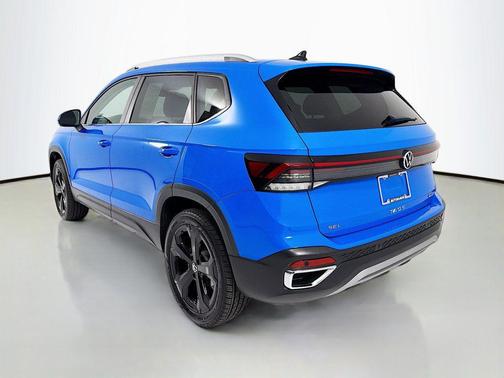 Cornflower Blue 2025 Volkswagen Taos 1.5T SEL