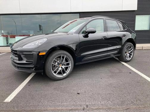 2024 Porsche Macan 
