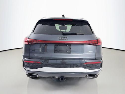 Tambora Gray Metallic 2025 Audi Q5 Premium Plus TFSI quattro S tronic