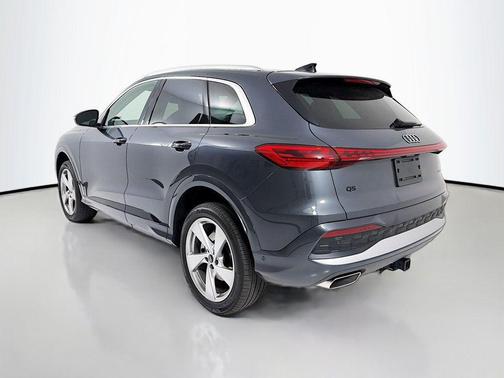 Tambora Gray Metallic 2025 Audi Q5 Premium Plus TFSI quattro S tronic
