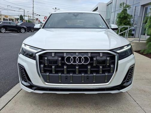 2025 Audi Q7 55 Premium