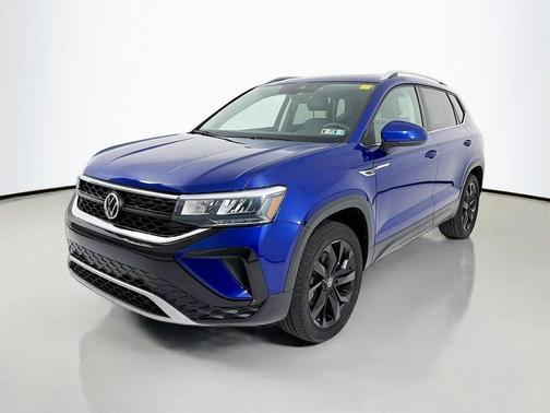 Dusk Blue Metallic 2022 Volkswagen Taos 1.5T SE