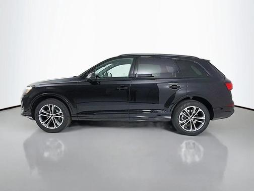Mythos Black Metallic 2026 Audi Q7 45 Premium