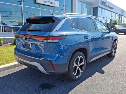 2025 Volkswagen Tiguan 2.0T SE 4MOTION
