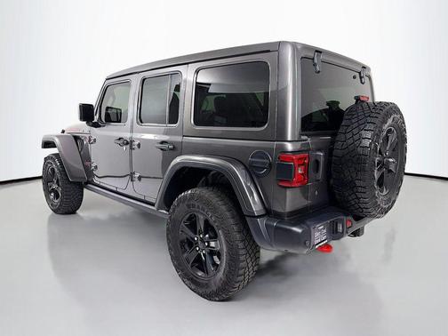 Granite Crystal Metallic Clearcoat 2019 Jeep Wrangler Unlimited Rubicon