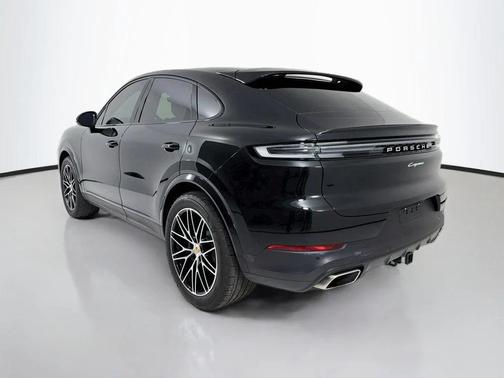 Chromite Black Metallic 2024 Porsche Cayenne Cayenne