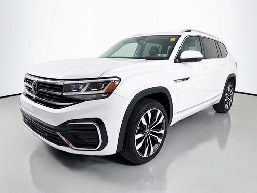 Opal White Pearl 2023 Volkswagen Atlas 3.6L SEL Premium
