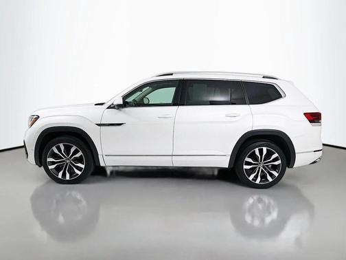 Opal White Pearl 2023 Volkswagen Atlas 3.6L SEL Premium