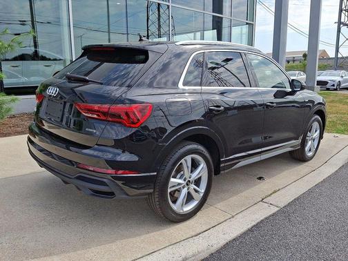2024 Audi Q3 45 S line Premium Plus