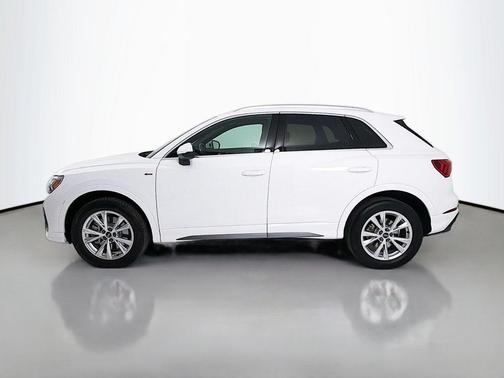 2024 Audi Q3 Premium 45 TFSI S line quattro Tiptronic