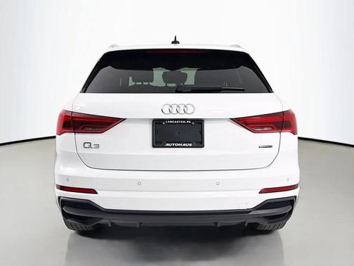 2024 Audi Q3 Premium 45 TFSI S line quattro Tiptronic