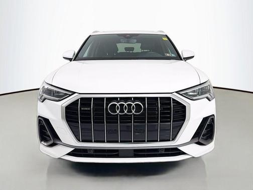 2024 Audi Q3 Premium 45 TFSI S line quattro Tiptronic