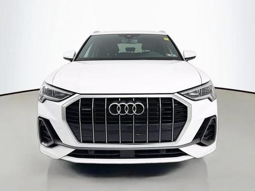 2024 Audi Q3 Premium 45 TFSI S line quattro Tiptronic