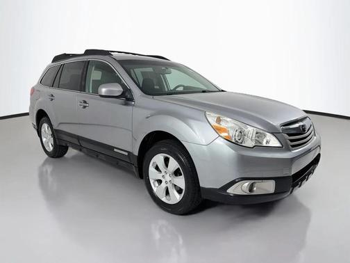 Steel Silver Metallic 2011 Subaru Outback 2.5 i Premium