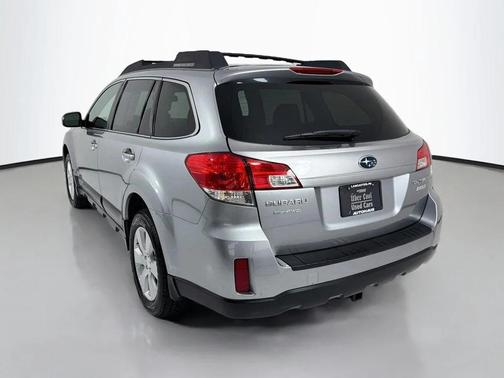 Steel Silver Metallic 2011 Subaru Outback 2.5 i Premium