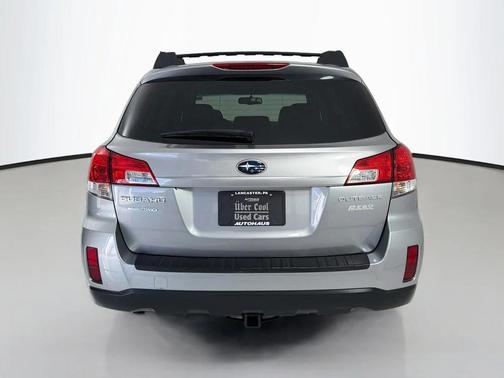 Steel Silver Metallic 2011 Subaru Outback 2.5 i Premium