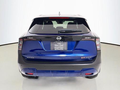 2025 Nissan Kicks SR