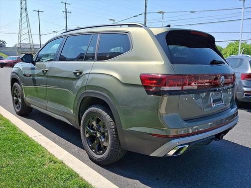 2025 Volkswagen Atlas 2.0T Peak Edition