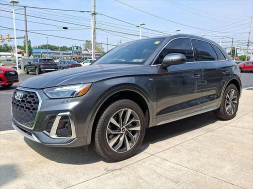 2022 Audi Q5 45 S line Premium