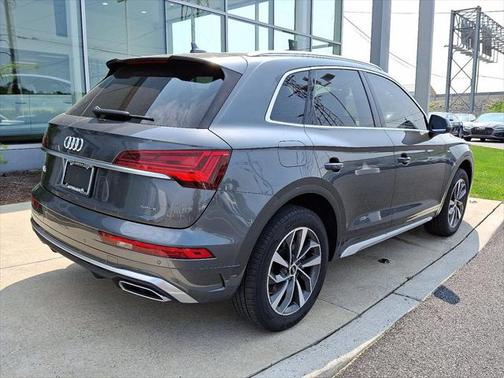 2022 Audi Q5 45 S line Premium
