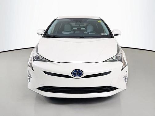 2017 Toyota Prius Three Touring