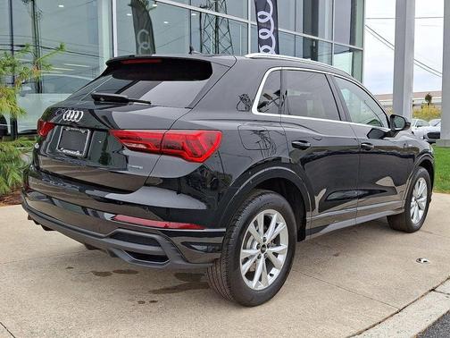 2025 Audi Q3 45 S line Premium Plus