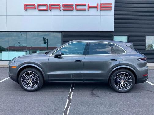 2025 Porsche Cayenne Cayenne E-Hybrid
