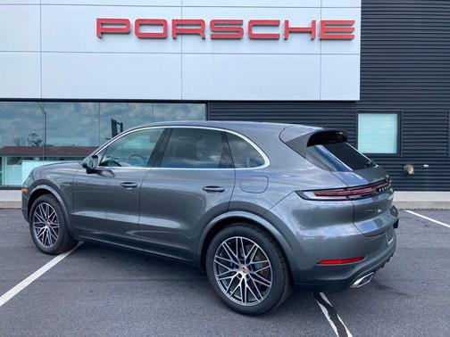 2025 Porsche Cayenne Cayenne E-Hybrid