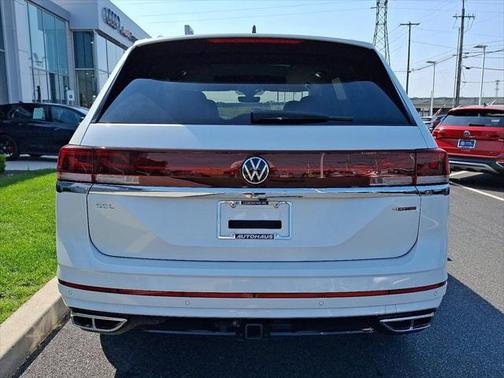 2025 Volkswagen Atlas 2.0T SEL Premium R-Line 4MOTION