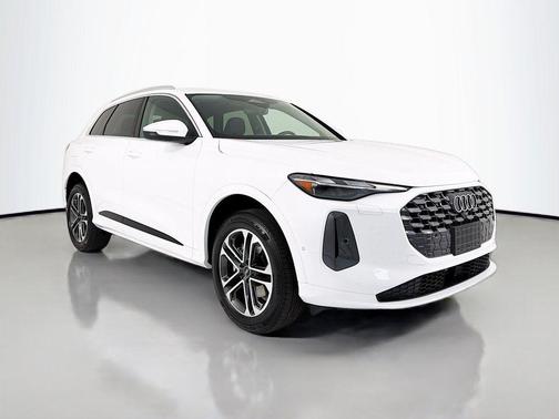 2025 Audi Q5 Premium