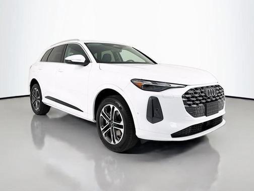 2025 Audi Q5 Premium