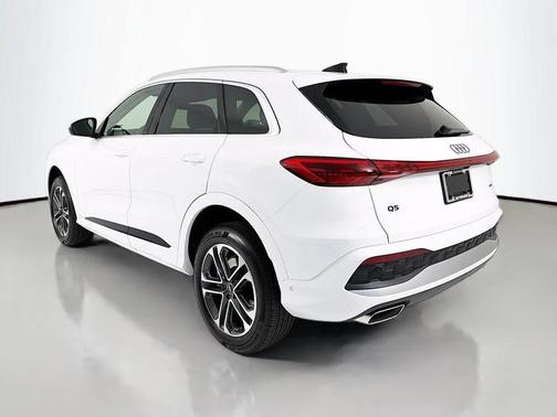 2025 Audi Q5 Premium
