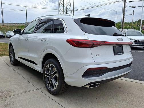 2025 Audi Q5 Premium