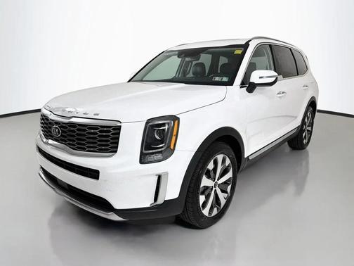 Glacial White Pearl 2021 Kia Telluride S