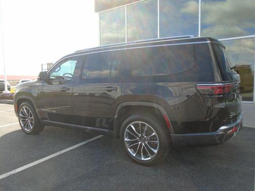 2022 Jeep Wagoneer Series III 4x4